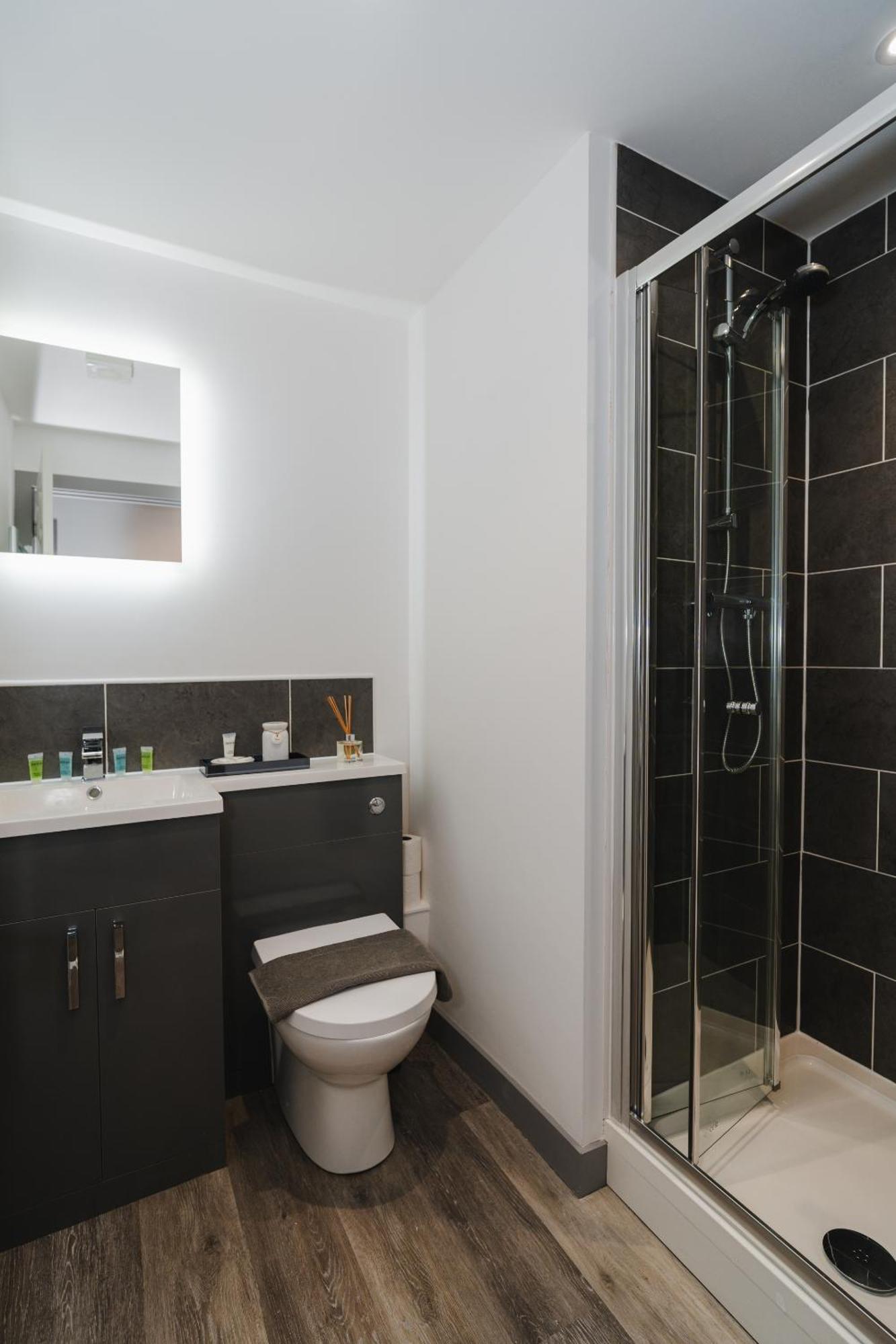 George House Modern Apartments By Vichy Kingston upon Hull Ngoại thất bức ảnh